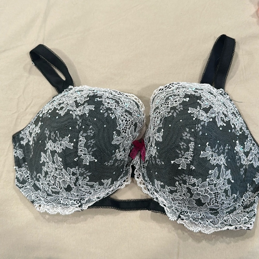 VS bra nwot